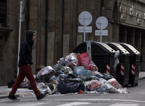 No saques la basura: Camioneros extendió el paro a la recolección de residuos
