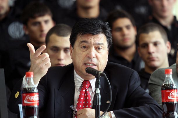 Passarella se va de River: qué dejó en su paso por la presidencia