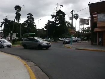 Vecinos del oeste del conurbano bonaerense siguen en pie de guerra contra las low cost
