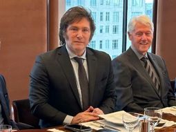 Milei almorzó con Bill Clinton y ya está en Washington para seguir con su agenda