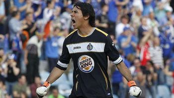 finalmente, oscar ustari se incorporara al plantel de boca finalmente, oscar ustari se incorporara al plantel de boca