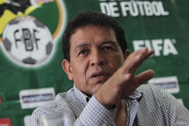 El presidente de la Federación Boliviana de Fútbol criticó duramente a la FIFA