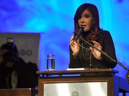 cfk, entre las mas poderosas, segun la revista forbes cfk, entre las mas poderosas, segun la revista forbes