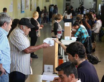 Domingo de elecciones: Chubut ante las PASO y Río Negro define Gobernador