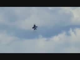 Impactante video: chocaron dos aviones en pleno show aéreo en una base militar de Estados Unidos. Impactante video: chocaron dos aviones en pleno show aéreo en una base militar de Estados Unidos.