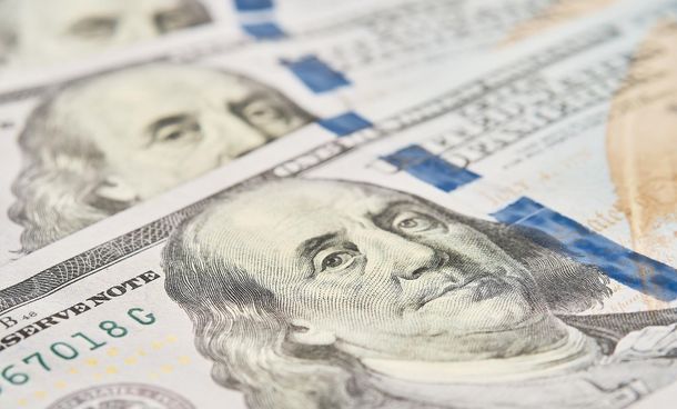 El dólar global subió y alcanzó niveles máximos en 34 años ante el yen.