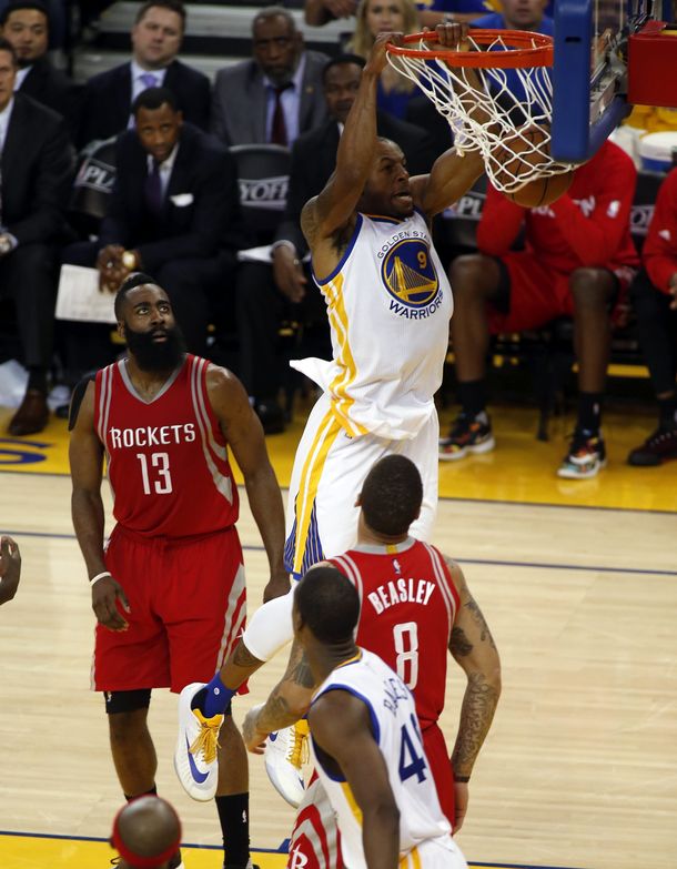 ¿Lo hace a propósito? Las pocas ganas de una estrella de la NBA para defender