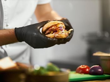 Cuánto cobrará con todo el aumento en paritarias un trabajador en blanco de una cadena de comida rápida