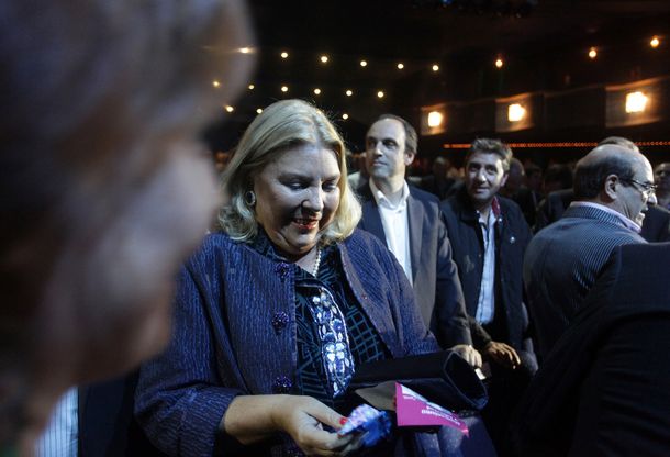 Carrió ironizó sobre una fórmula Cobos - Binner: Me encanta, es muy divertida