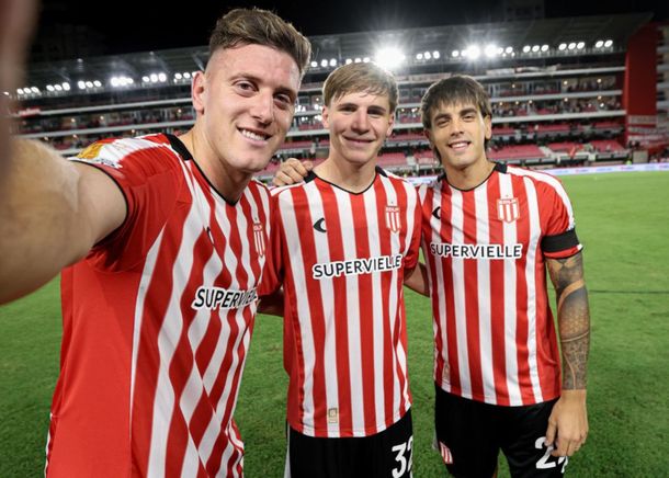Con un triplete de Gaich, Estudiantes aplastó 5-0 a Central Córdoba por el Torneo Apertura