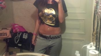 karina jelinek mostro su look antisexy con una foto muy sugestiva karina jelinek mostro su look antisexy con una foto muy sugestiva