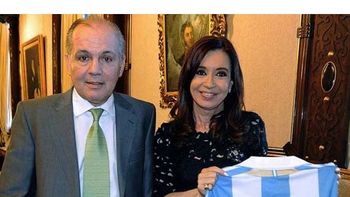 cristina hablo con sabella para felicitarlo a el y a los jugadores cristina hablo con sabella para felicitarlo a el y a los jugadores