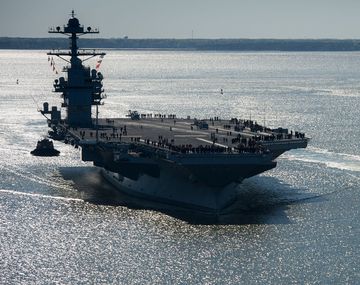 El nuevo y más caro portaaviones nuclear ya forma parte de la flota de Estados Unidos