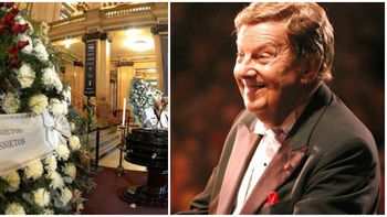 familiares, amigos y referentes de la cultura le dan el ultimo adios a mariano mores familiares, amigos y referentes de la cultura le dan el ultimo adios a mariano mores