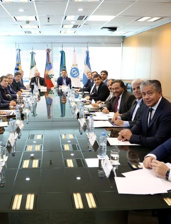 Provincias, ante Nación: reclamo conjunto y reunión clave en el CFI