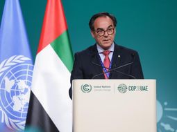 El ministro de Ambiente, Robert Bouvier, destacó al país como pionero en la lucha contra el cambio climático. El ministro de Ambiente, Robert Bouvier, destacó al país como pionero en la lucha contra el cambio climático.