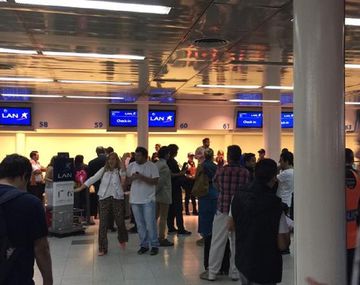 Trabajo dictó la conciliación obligatoria por el conflicto en LAN