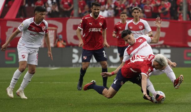 Independiente y Argentinos Juniros igualaron sin goles en Avellaneda