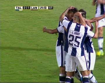 El festejo de los jugadores de Talleres