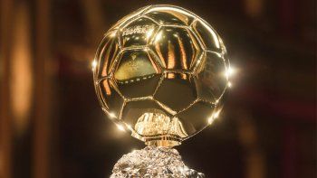 Delantero top mundial, ganó el Balón de Oro y marcó una era en el fútbol, pero colgó los botines para meterse en la política. 