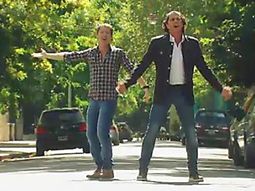 el desopilante baile de adrian suar junto a carlos vives el desopilante baile de adrian suar junto a carlos vives