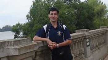 vinader, complicado: su dni se ve en el video de araceli vinader, complicado: su dni se ve en el video de araceli