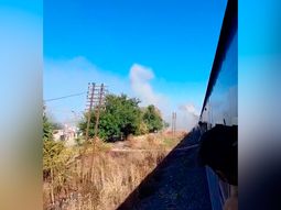 Susto en el tren San Martín por un incendio en una locomotora