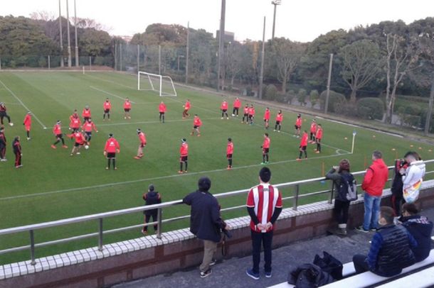 Así fue el primer entrenamiento del plantel de River en Japón