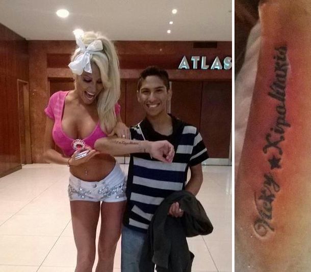 ¡A lo Icardi! Un fan se tatuó el nombre de Vicky Xipolitakis