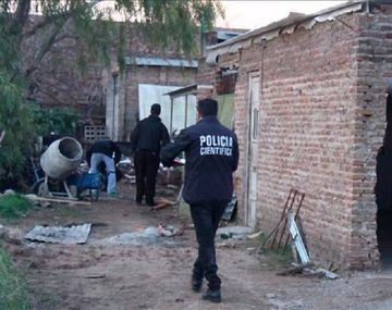 Policía científica peritaba el lugar