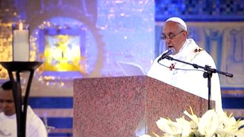 el papa alento a los jovenes a construir un mundo mejor el papa alento a los jovenes a construir un mundo mejor