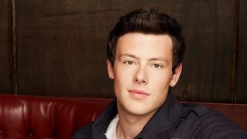 famosos despiden al protagonista de glee famosos despiden al protagonista de glee