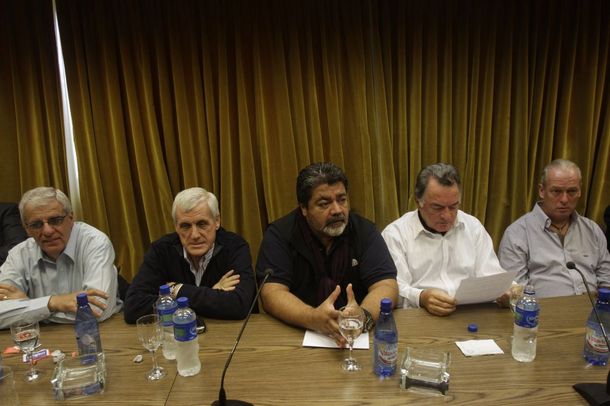 Ganancias y asignaciones familiares se meten en la discusión paritaria