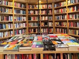 Un jugador de Boca se mostró en una librería y revolucionó las redes