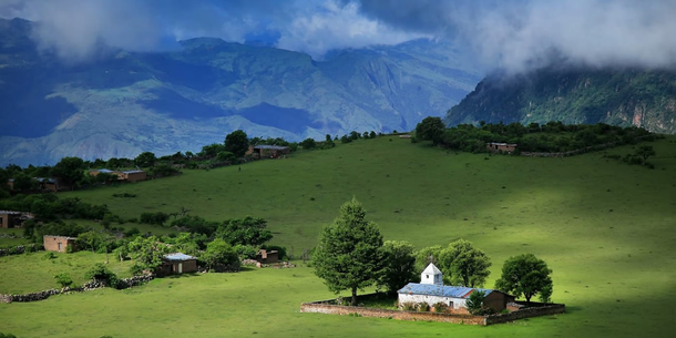 El pueblo escondido con numerosos paisajes y solo dos habitantes