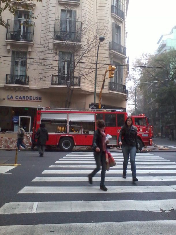 Susto en Palermo por el incendio de una perfumería