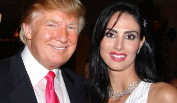 La ex Miss Brasil Nayla Micherif junto a Donald Trump