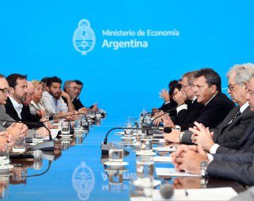 Amplio apoyo de distintos sectores al dólar agro anunciado por Sergio Massa