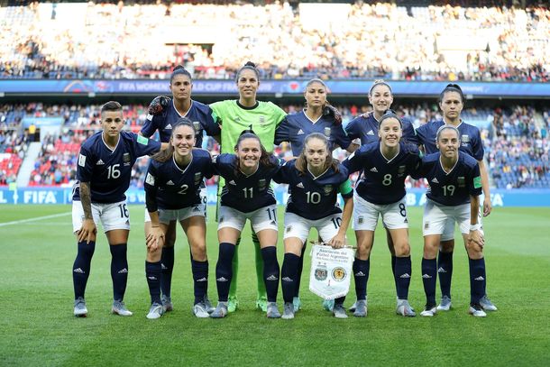 La historia de la Selección Argentina femenina en los Mundiales: va por su primer triunfo