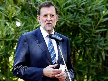Desocupados de España seguirán recibiendo 400 euros por mes