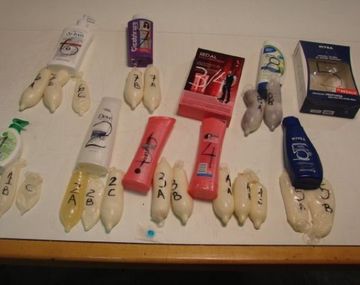Pretendía viajar a Europa con droga dentro de preservativos