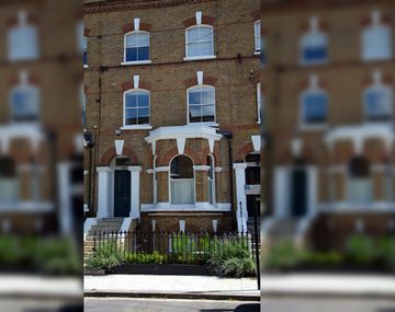 Tomaba sol en el jardín de su casa y le cayó del cielo el cuerpo de un hombre