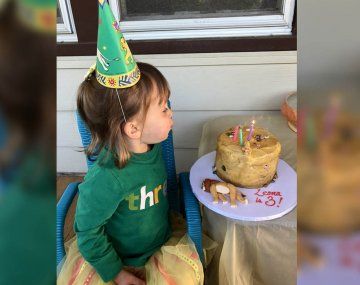 Cumplió 3 años y pidió una torta con la muerte de Mufasa para no compartirla: Estarán tristes y será todo para mí