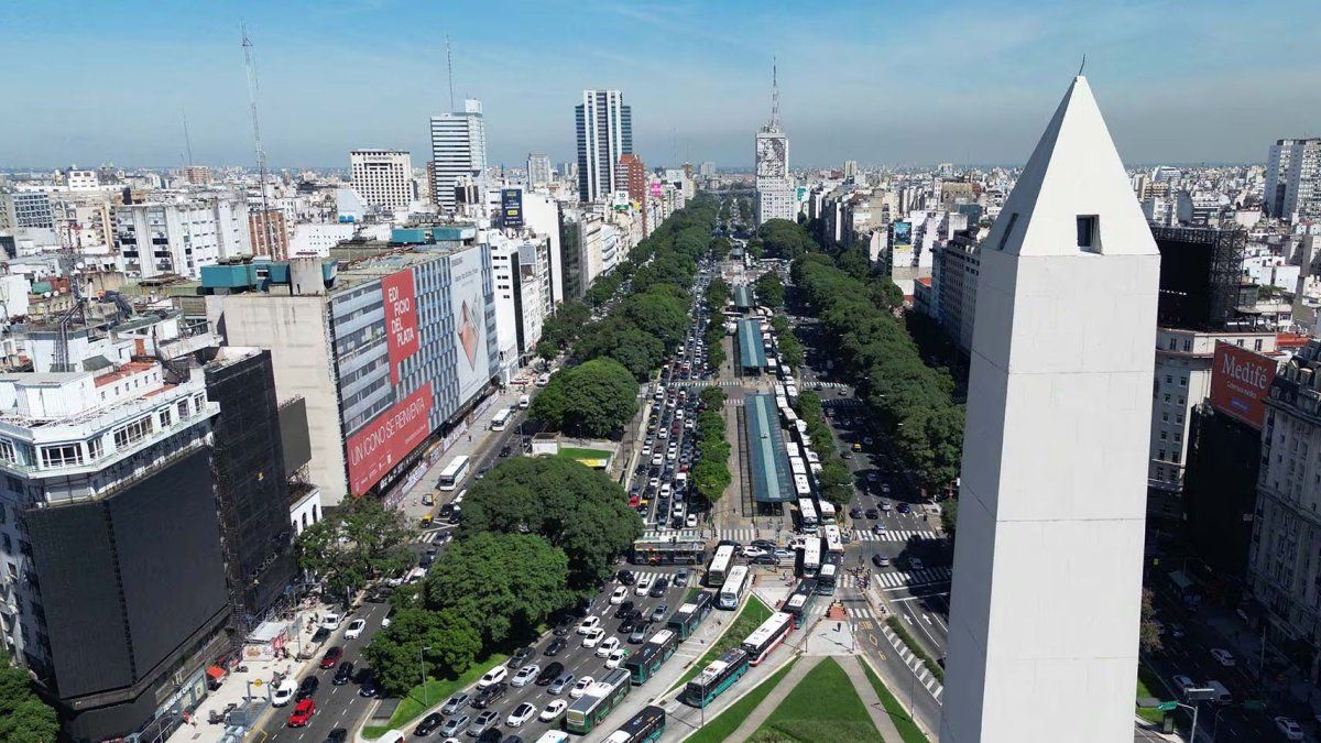 Revelaciones de la <b>inteligencia artificial</b>: así es como se verá Buenos Aires en 100 años thumbnail