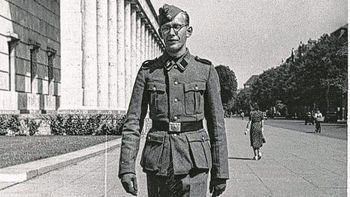 ex guardia de auschwitz acusado de complice de 300 mil asesinatos ex guardia de auschwitz acusado de complice de 300 mil asesinatos