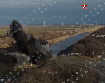 Impactante voladura de un puente del ejército ruso