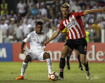Estudiantes ante Santos en Brasil
