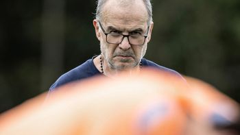 Marcelo Bielsa reveló el polémico pedido que le hicieron los jugadores de Uruguay: Yo accedí Marcelo Bielsa reveló el polémico pedido que le hicieron los jugadores de Uruguay: Yo accedí