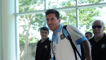 lionel messi llego al pais para seguir con su recuperacion lionel messi llego al pais para seguir con su recuperacion