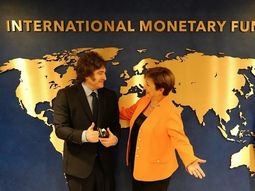 El Gobierno espera que el FMI destrabe cuanto antes otros u$s2 mil millones para sumar a reservas